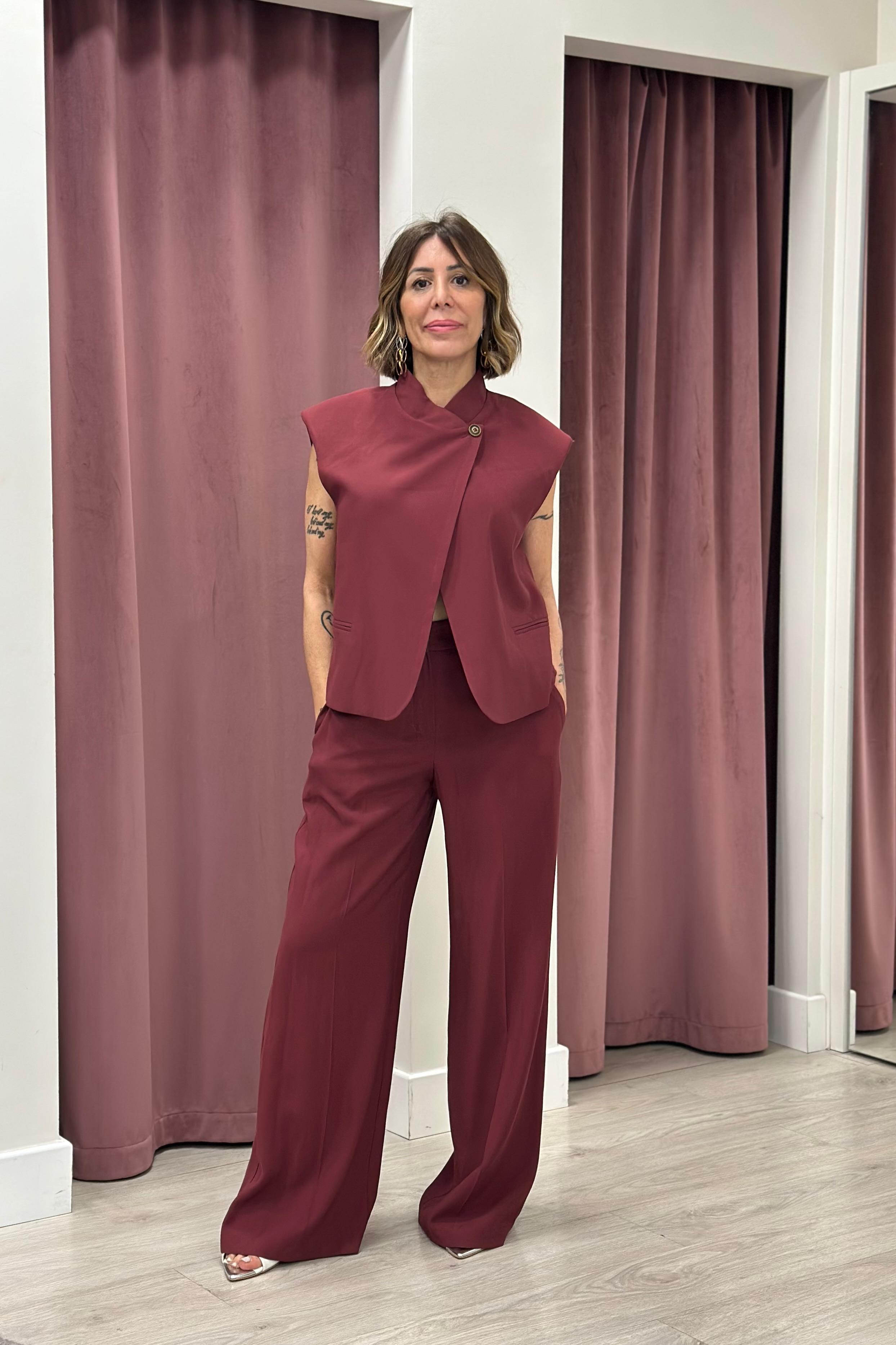 Gilet chiusura un bottone Art. 26D4805 bordeaux