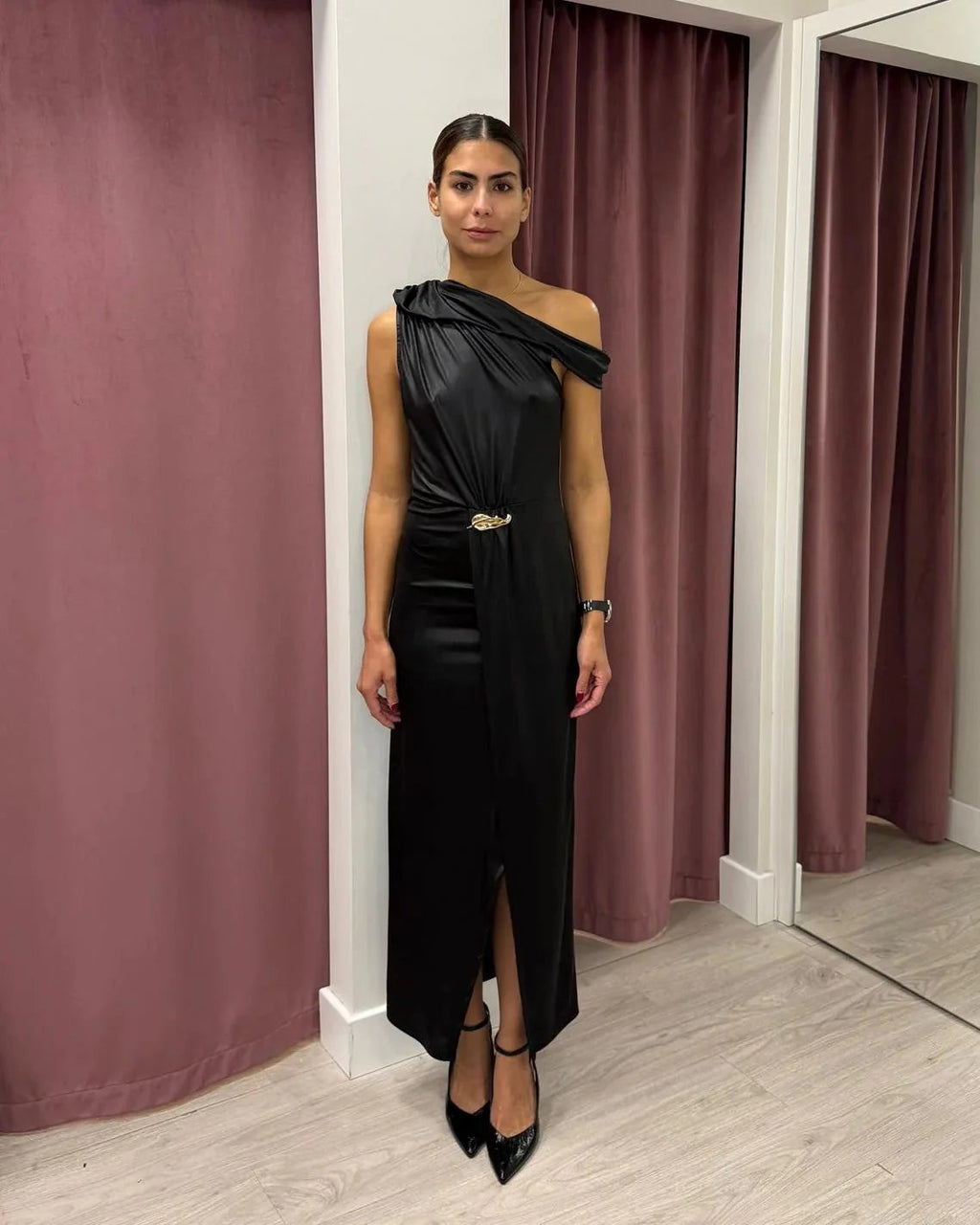 Abito Lungo Asimmetrico UF0139