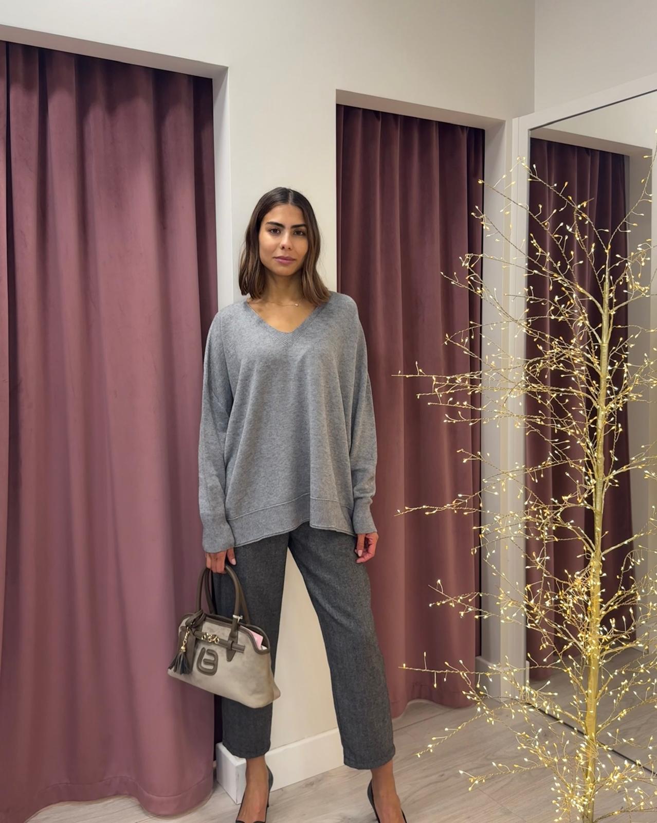 Maglia scollo V ampia MMG-P144 GRIGIO