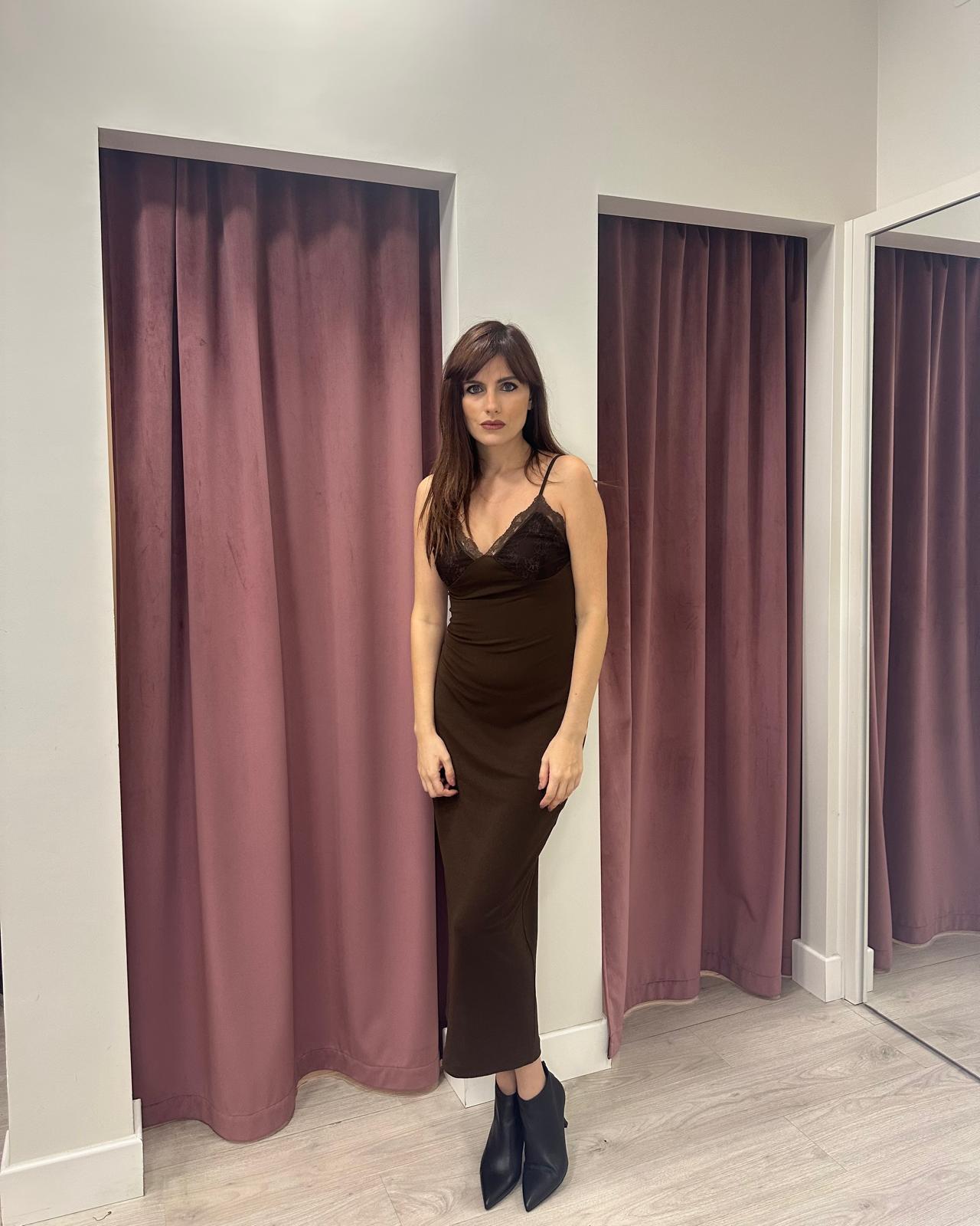 ABITO LUNGO AVS-P025