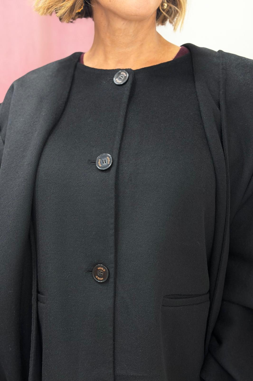 Giacca Corta con Maxi Sciarpa Integrata NERO  VICOLO