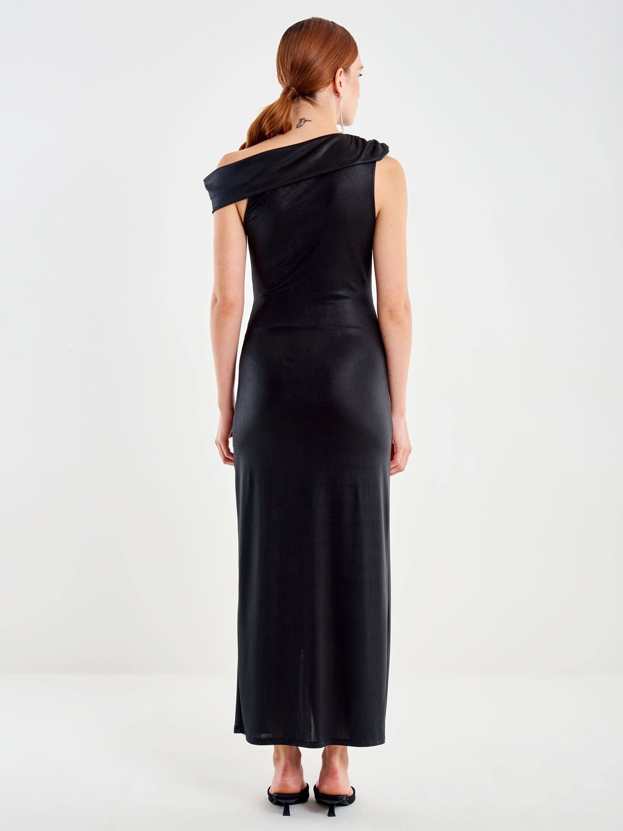 Abito Lungo Asimmetrico UF0139